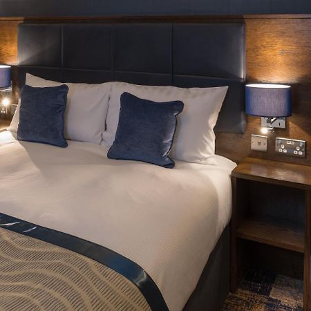 The John Russell Fox Wetherspoon Hotell Andover Eksteriør bilde