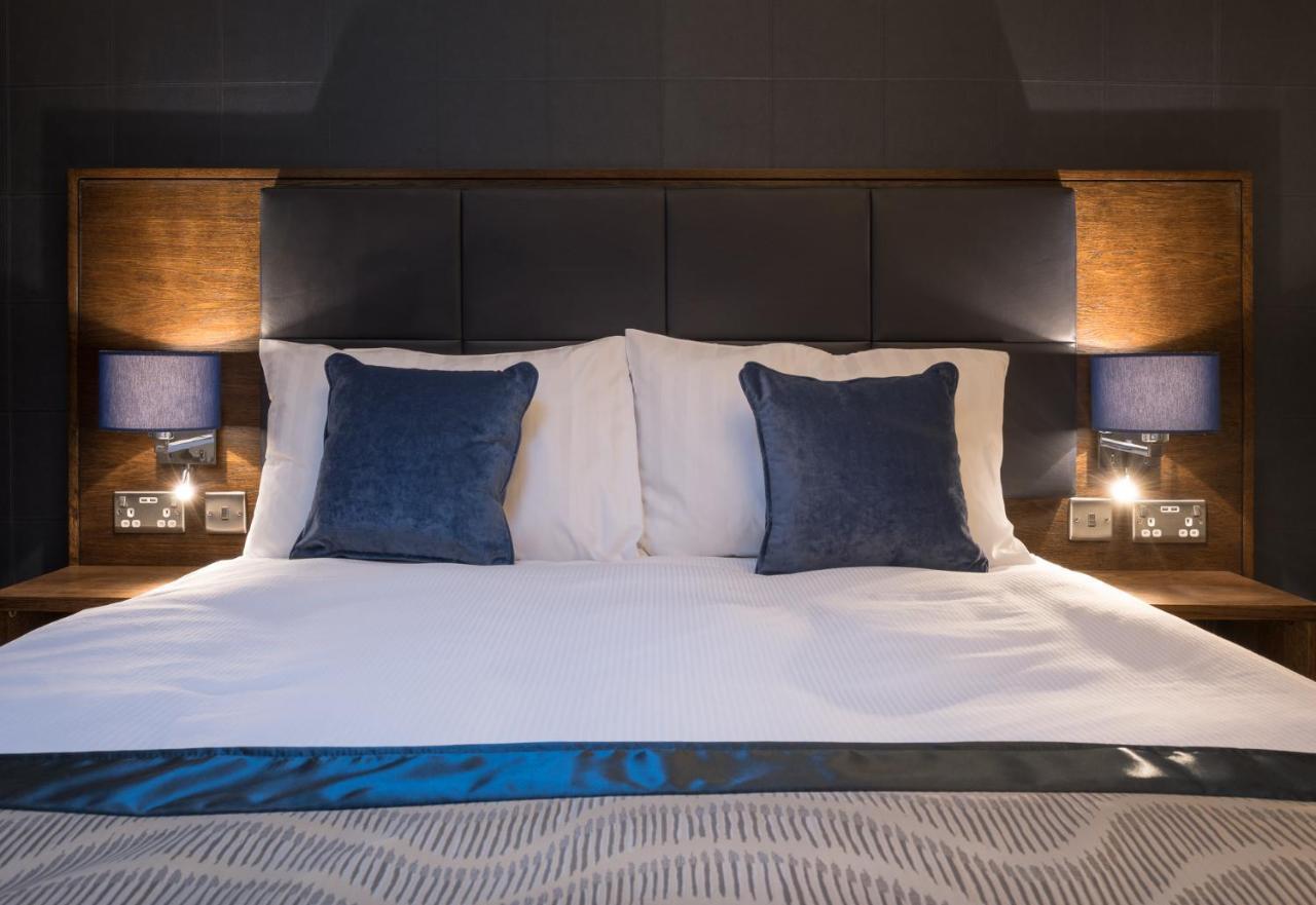 The John Russell Fox Wetherspoon Hotell Andover Eksteriør bilde