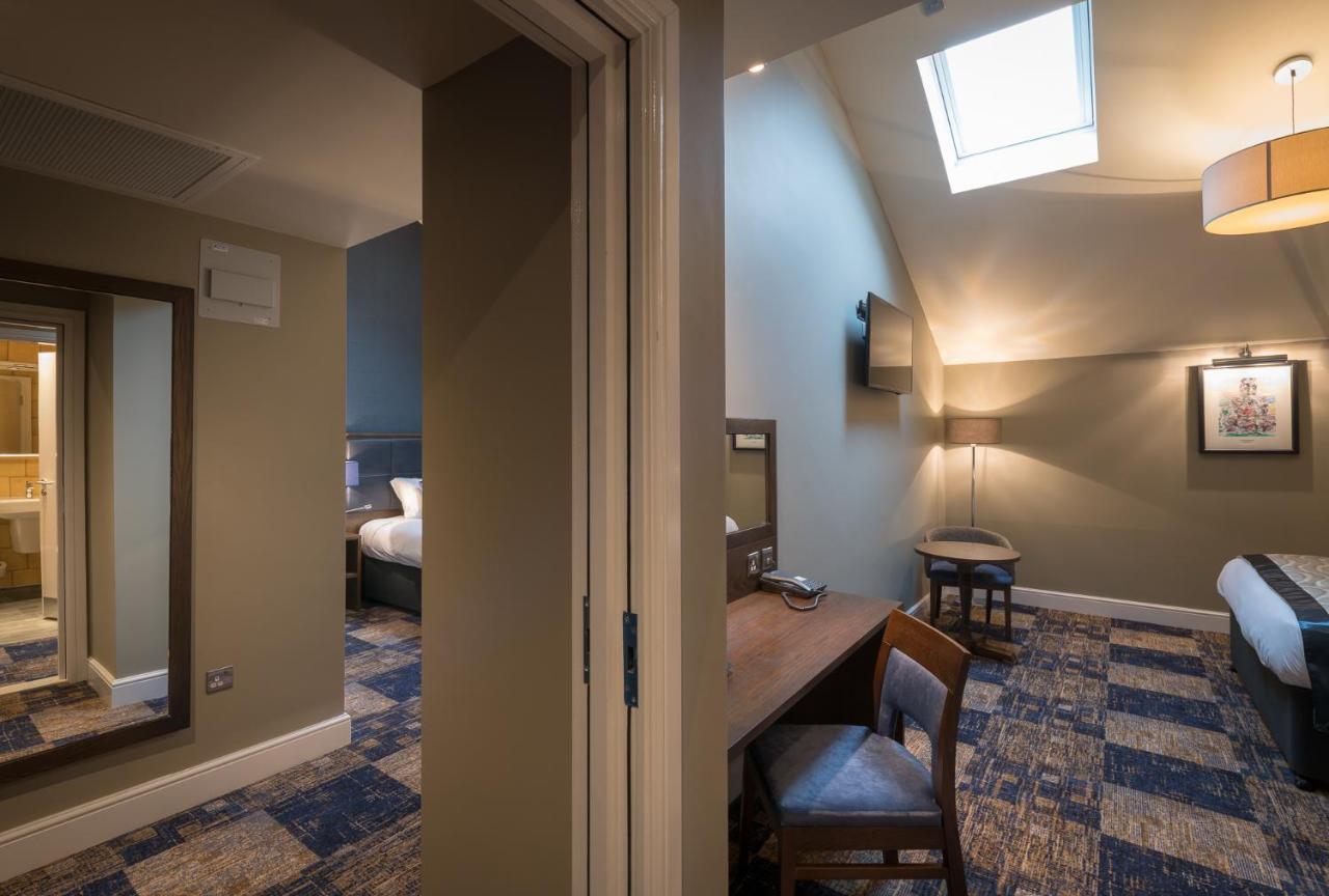 The John Russell Fox Wetherspoon Hotell Andover Eksteriør bilde