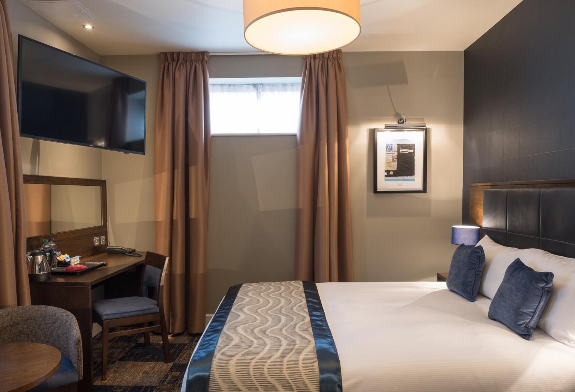 The John Russell Fox Wetherspoon Hotell Andover Eksteriør bilde